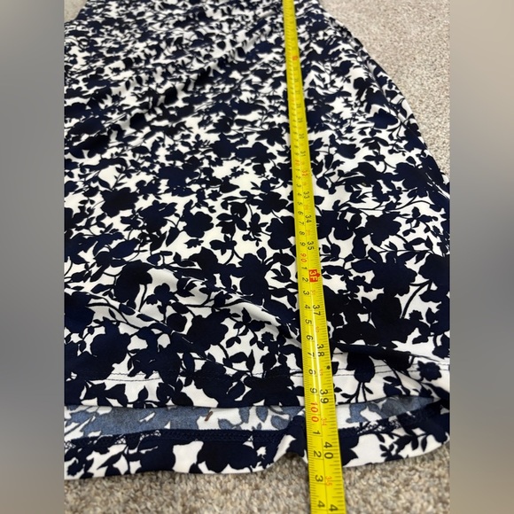 Lauren Ralph Lauren Floral Navy Ivory Ruched Sheath Short Sleeve Dress Size 12 - Picture 3 of 10